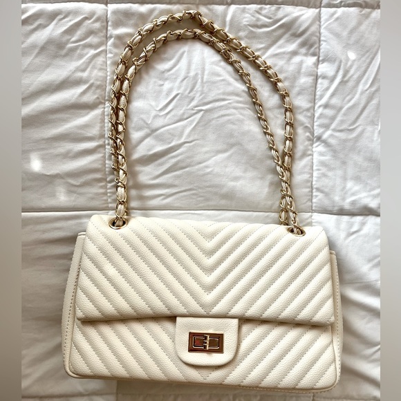 FRANCESCAs Purse - Picture 1 of 3